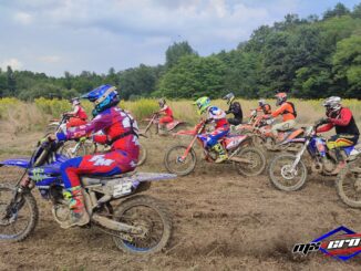 ZAGREB, CROÁCIA - 02 DE JULHO DE 2017: Campeonato Croata De Motocross. Motocross  Corridas No Circuito Off-road Foto Royalty Free, Gravuras, Imagens e Banco  de fotografias. Image 83896201